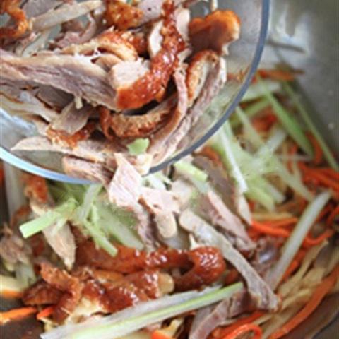 Cách làm nem cuốn vịt quay