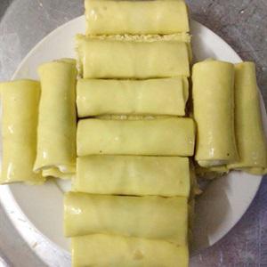 Cách làm nem gà cuốn vỏ bánh gối
