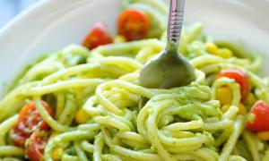 Nem gà kiểu Thái giòn rụm ngon không cưỡng nổi