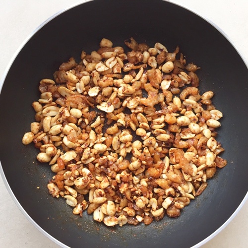 Nem gà nướng sả ngào ngạt nức mũi