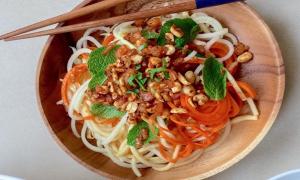 Nem gà nướng sả ngào ngạt nức mũi