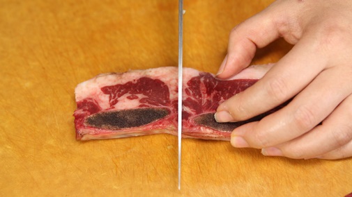 Nêm hương vị cho bữa tối với bò cuộn rau củ nướng ngon tuyệt