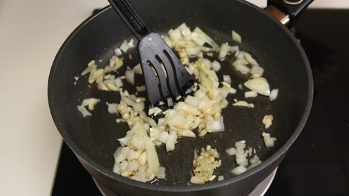 Nêm hương vị cho bữa tối với bò cuộn rau củ nướng ngon tuyệt