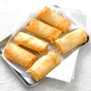 Cách làm chả giò phô mai ngày Tết