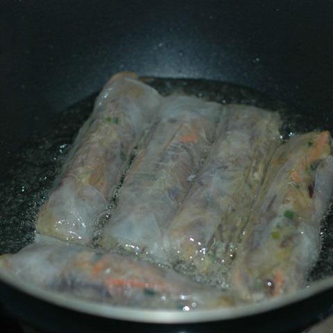 Cách làm nem rán giòn ngon