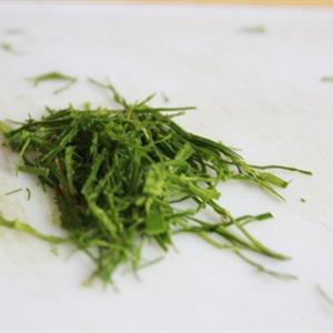 Cách làm nem tai cuốn lá sung