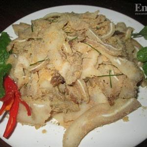 Cách làm nem tai heo trộn thính