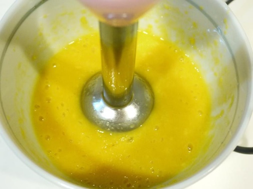 Ngạc nhiên với cách làm bánh bông lan trong quả trứng vừa mềm xốp lại vừa thơm ngon