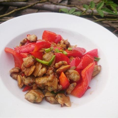 Cách làm ngao xào ớt chuông