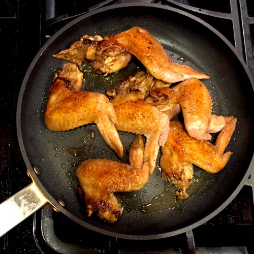 Ngây ngất với cánh gà chiên mắm đậm đà, giòn ngon