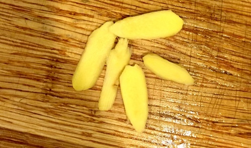 Ngây ngất với cánh gà chiên mắm đậm đà, giòn ngon