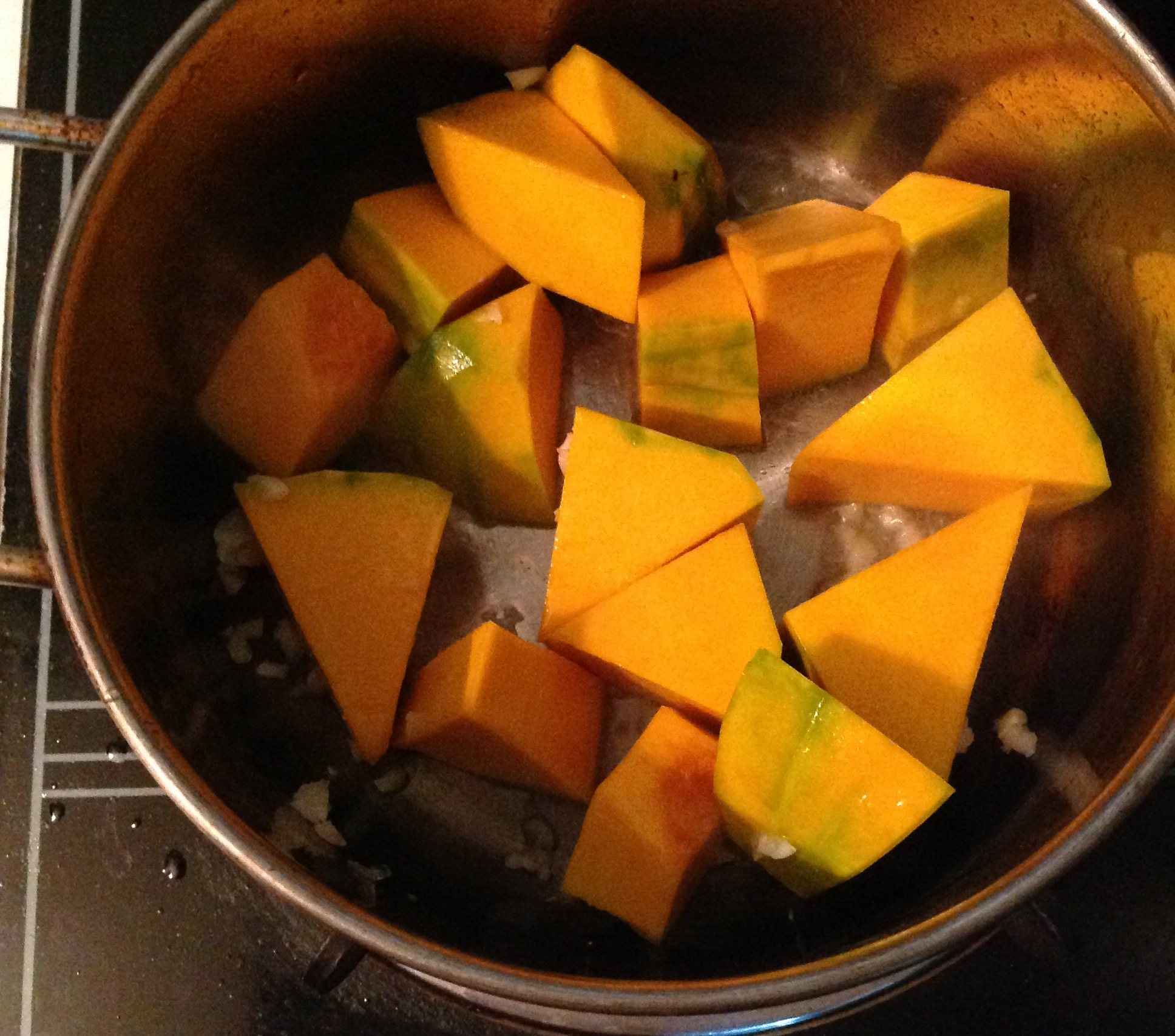 Ngây ngất với món nem khoai tây độc đáo từ hình dáng đến mùi vị