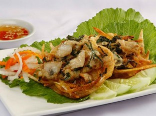 Nghêu chiên khoai tía tô