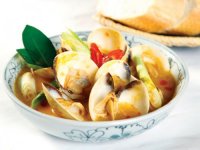 Nghêu hấp lá chanh