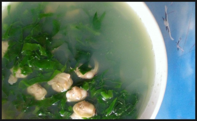 Nghêu nấu mồng tơi