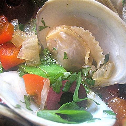 Cách làm nghêu sốt hành tây