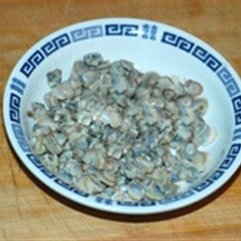 Cách làm nghêu xào bông hẹ