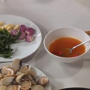 Cách làm nghêu xào lá lốt