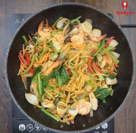 Ngô nướng kiểu Mexico lạ miệng hấp dẫn