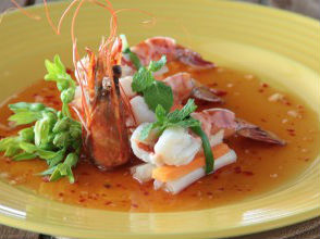 Ngó sen cuốn tôm