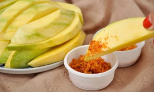 Ngô xào phô mai giòn ngọt dẻo thơm nhâm nhi cả ngày không chán