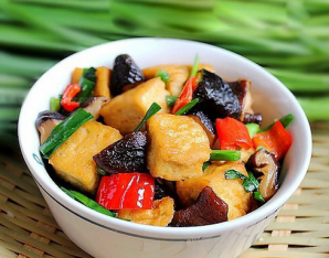 Ngon cơm với đậu phụ xào rau củ