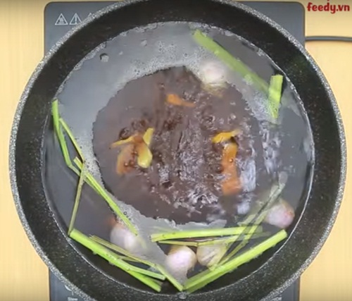 Ngon đã đời với món gà viên sốt bơ lạc nóng hồi, mềm thơm