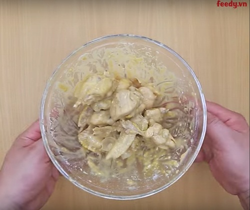 Ngon đã đời với món gà viên sốt bơ lạc nóng hồi, mềm thơm