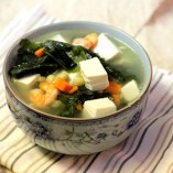 Ngon giòn tuyệt vời với cách nấu canh đậu phụ non rong biển cho mẹ bầu