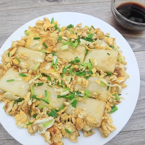 "Ngon khó cưỡng" với món bánh núm dừa giòn tan