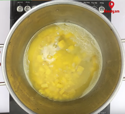 Ngon không cưỡng nổi với món gỏi cá chỉ vàng xoài xanh giòn giòn, hấp dẫn