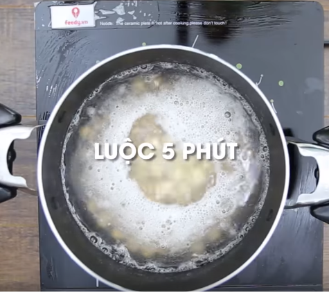 Ngon mê mẩn bánh khoai tây kẹp thịt