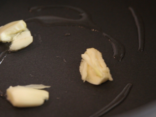 Ngọt bùi thanh mát chè khoai lang hạt sen