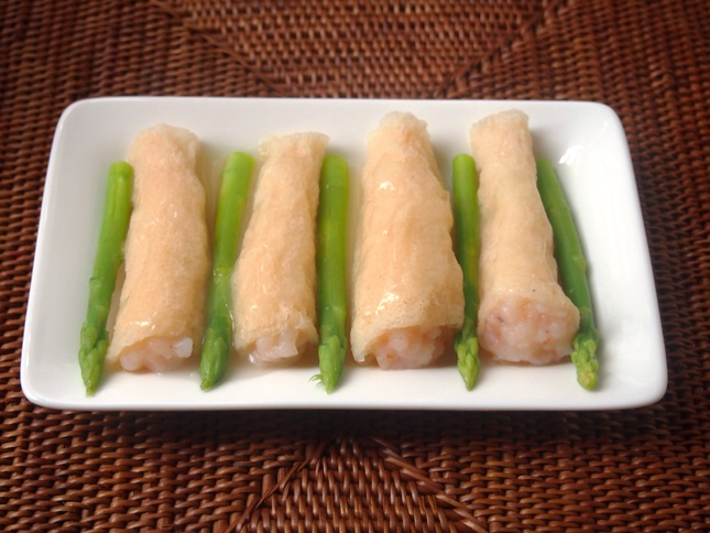 Ngọt thơm sinh tố táo bí đỏ cho cả nhà "mê mệt"