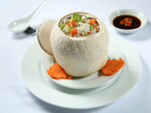 Nguyên nhân nào khiến cách làm cơm trái dừa ngon mê?