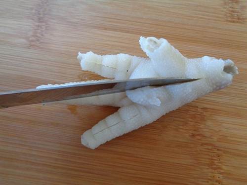 Nhà có vỏ bưởi đừng vứt đi, làm nem chua kiểu này ngon hơn chè bưởi gấp trăm lần