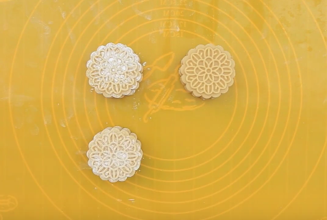 Nhâm nhi ăn vặt với khoai tây nướng tỏi thơm ngon