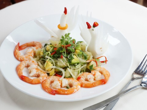 Nhâm nhi ngày hè cùng bắp xào trứng muối