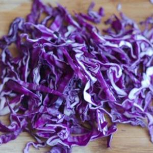 Cách làm nộm bắp cải tím