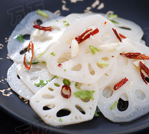 Nộm củ sen ngòn ngọt cay giòn