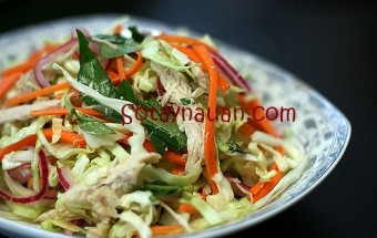 Nộm gà bắp cải