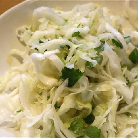 Cách làm nộm gà bắp cải