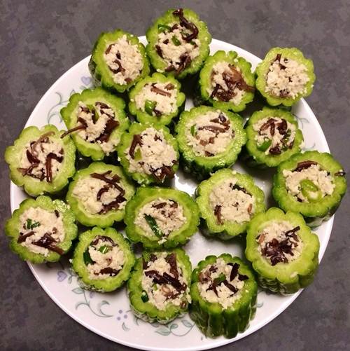 Nộm gà  rau củ kiểu Thái chua chua ngọt ngot hấp dẫn vô cùng