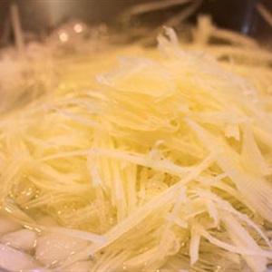 Cách làm nộm lưỡi heo