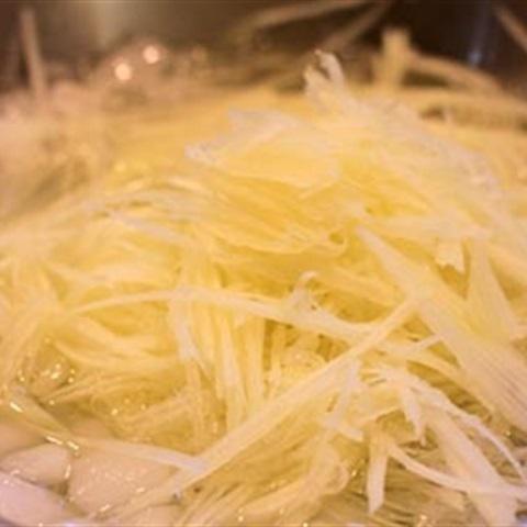 Cách làm nộm mực đu đủ chua cay