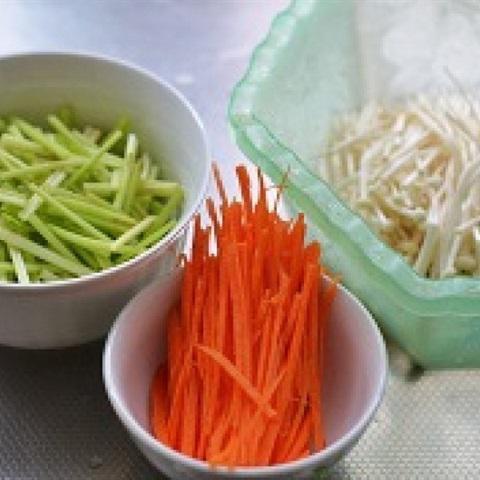 Cách làm nộm nấm kim châm