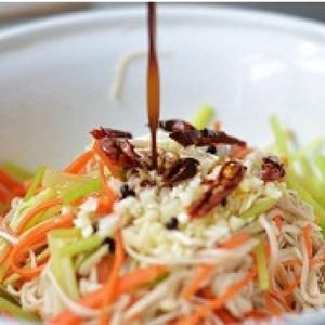 Cách làm nộm nấm kim châm