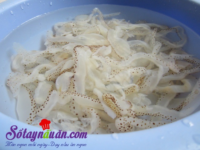 Nộm sứa giòn giòn chua ngọt