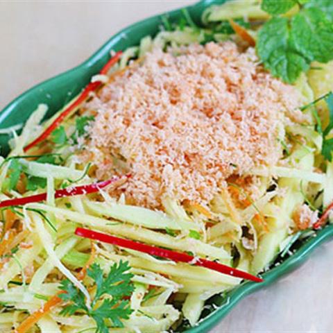 Cách làm nộm tôm khô xoài