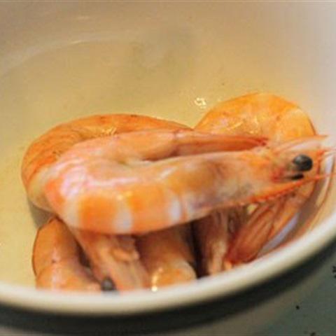 Cách làm nộm tôm thịt và khế